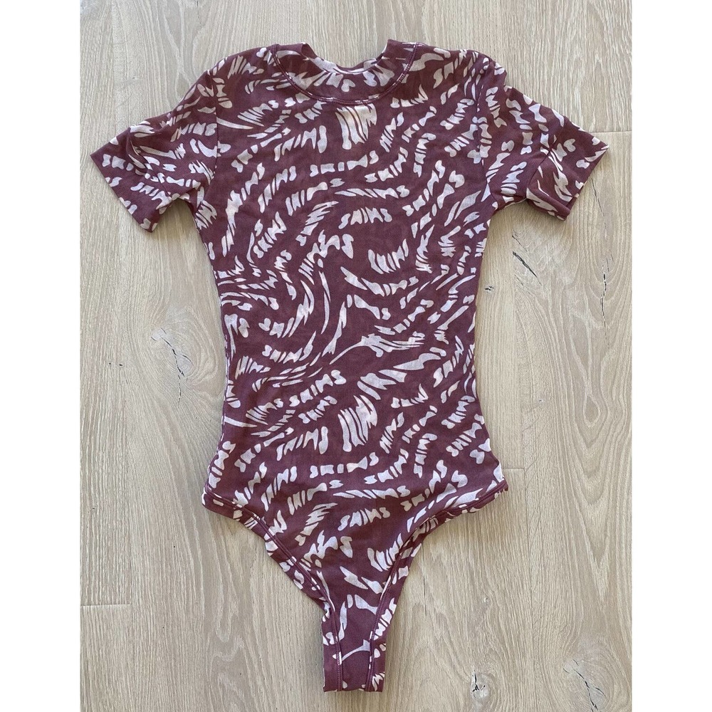 SKIMS Maroon and Cream Patterned Short Sleeve Bodysuit